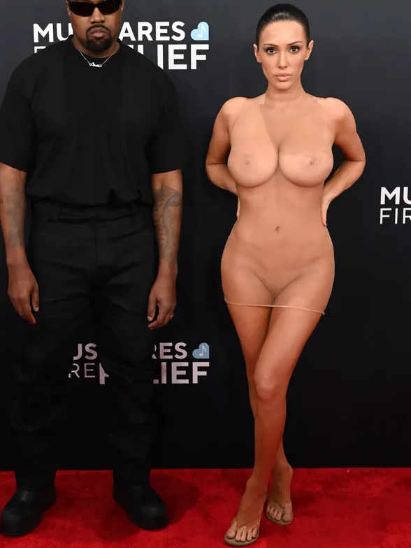 Kanye West Wife Naked See-Through (Bianca Censori) #bNM7FHnr